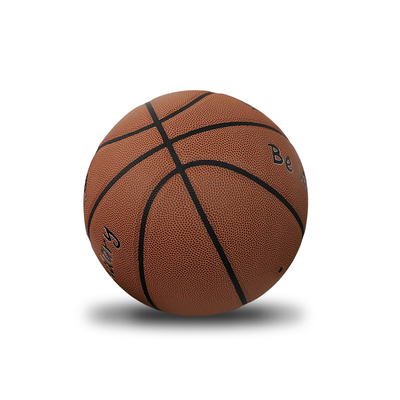 L'unità di elaborazione ufficiale di dimensione dell'OEM riveste di pelle la pallacanestro composita di Microfiber